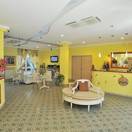 Hotel Miramare 마이오리 외부 사진